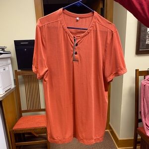 Men’s L lightweight t-shirt